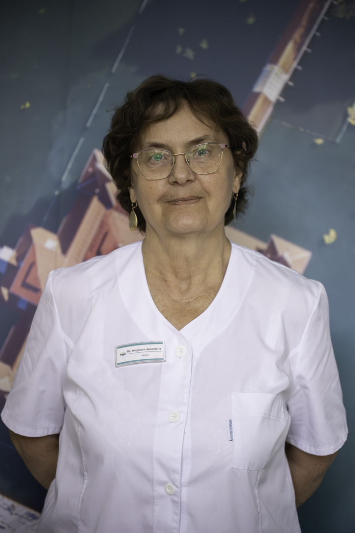 Dr. Bergmann Annamária