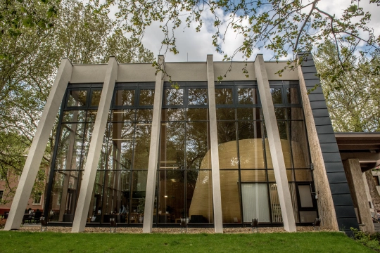 Fedett Fürdő és Terápiás Centrum