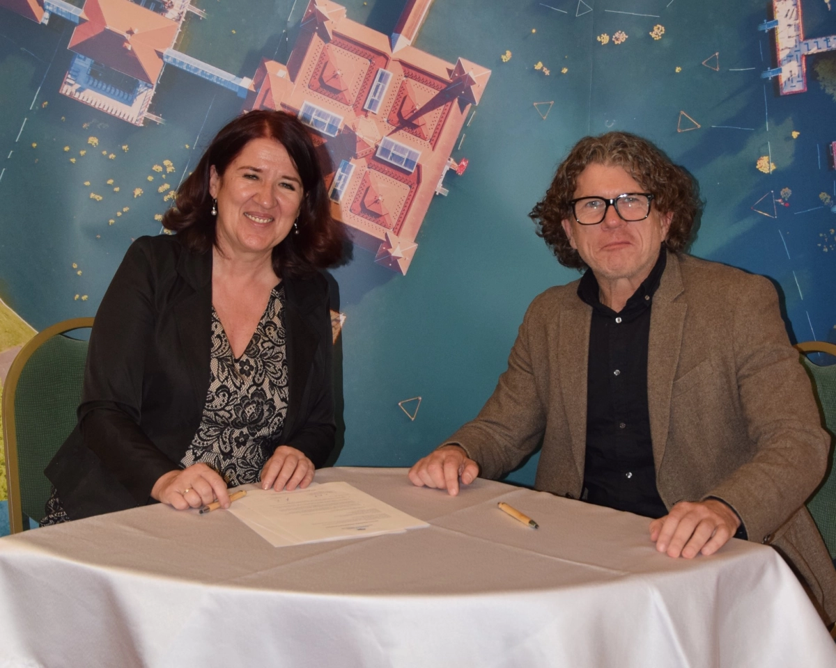 Hévíz-Balaton Kutatóműhely - Dr. Holléné Dr. Mándó Zsuzsanna és Dr. Csite András a szándéknyilatkozat aláírásakor