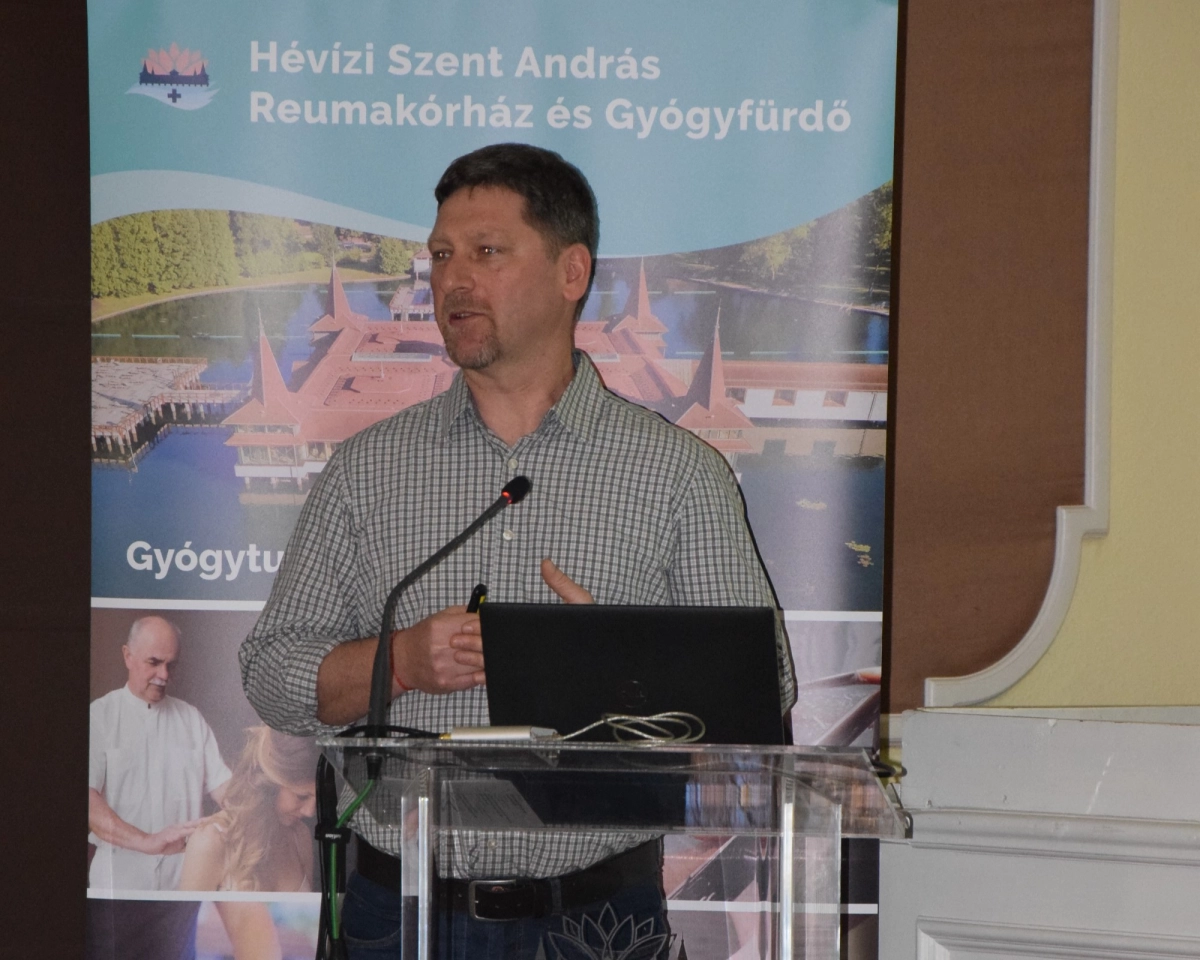 Hévíz-Balaton Kutatóműhely - Dr. Takács Péter (HUN-REN Balatoni Limnológiai Kutatóintézet)